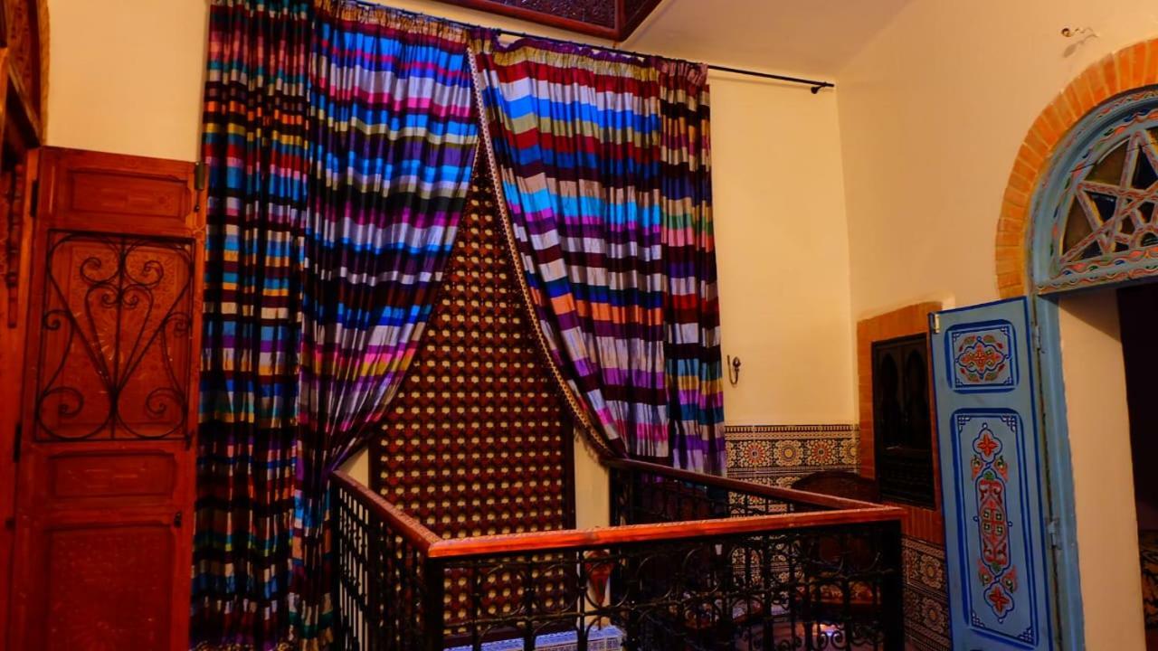 Mille Et Une Nuit Meknes Bagian luar foto